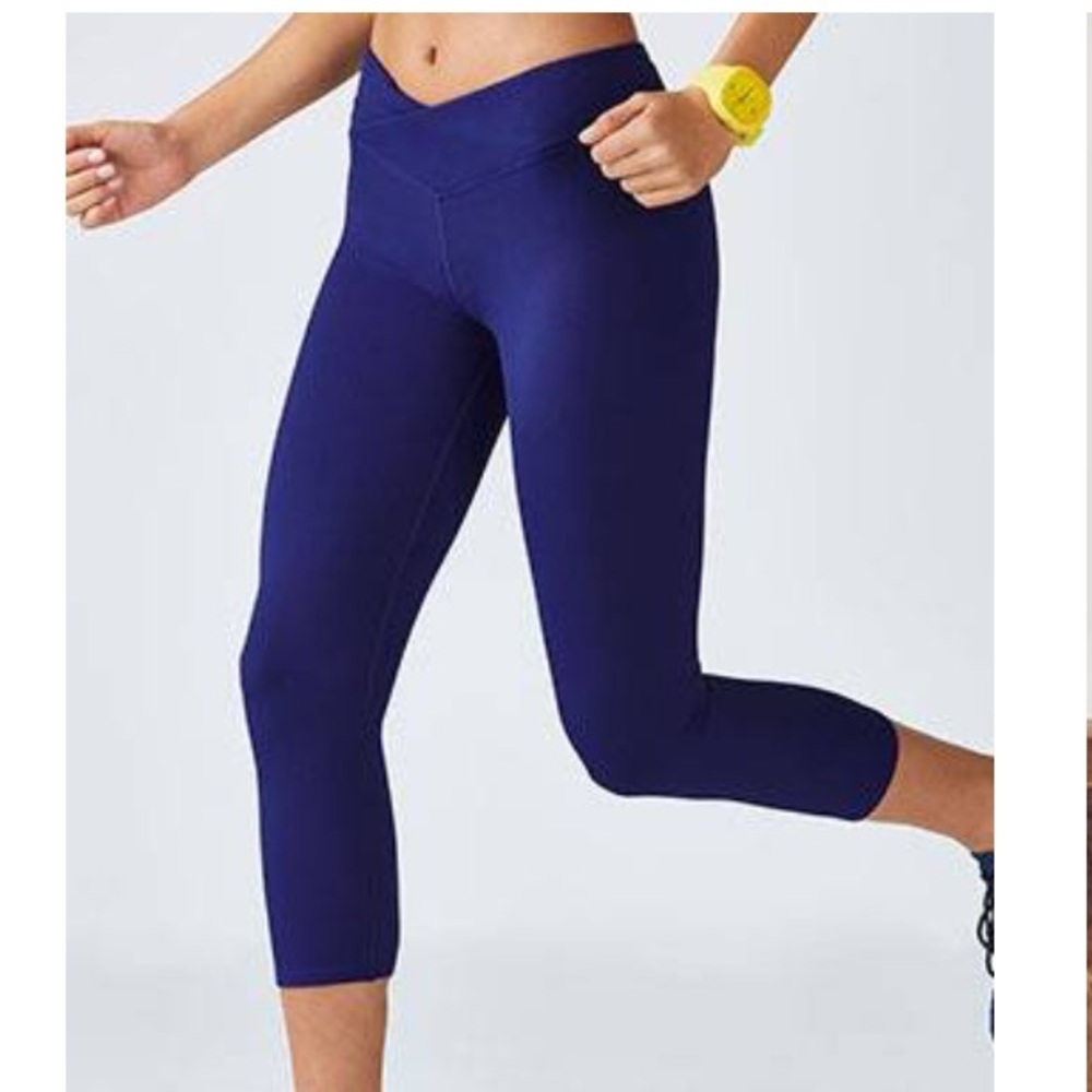 Fabletics blue capri leggings